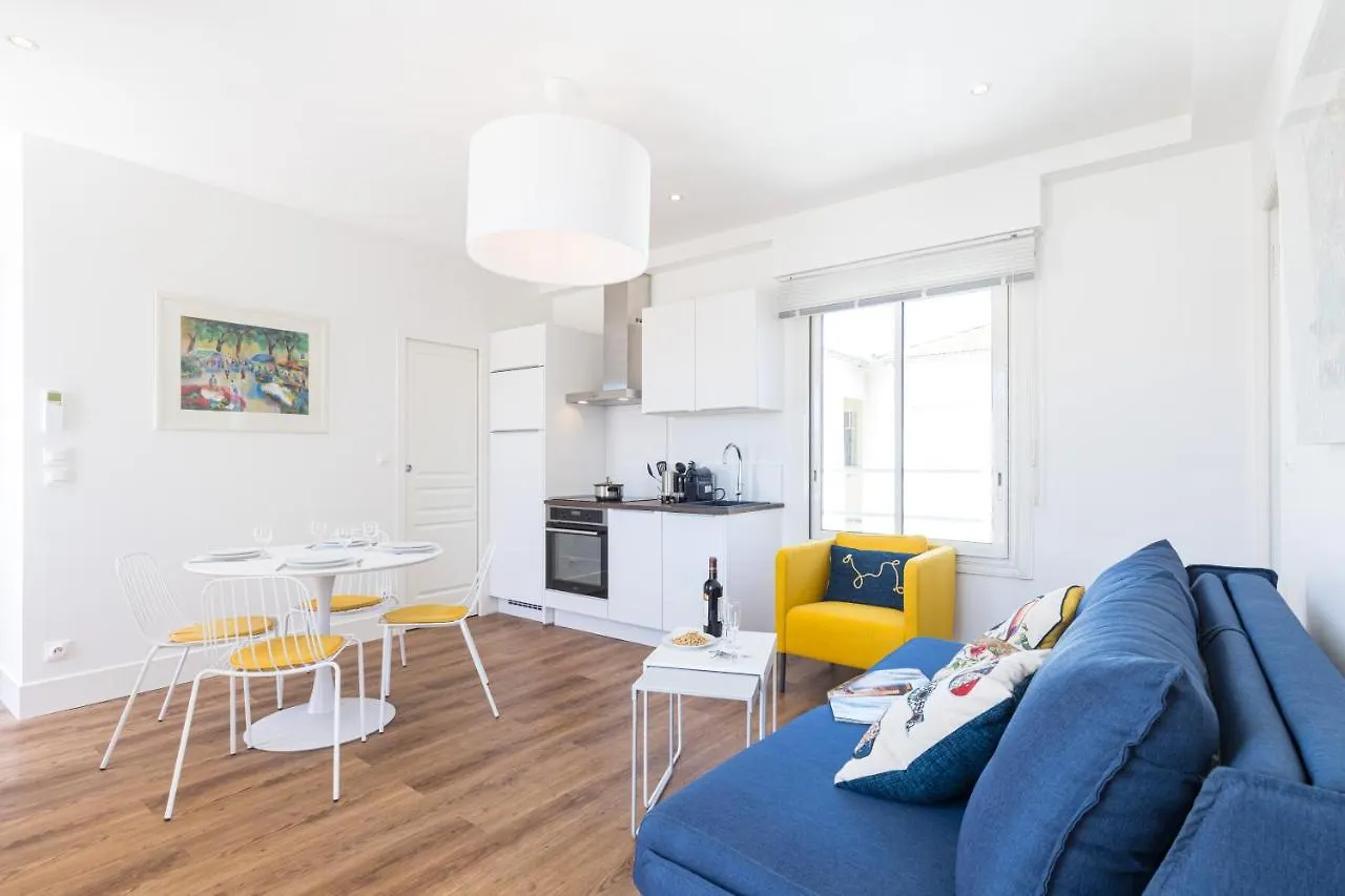 Spitalieri- Sunny Terrace With View -New Apartment France