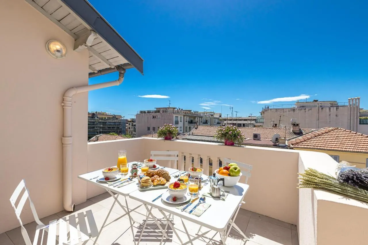 Spitalieri- Sunny Terrace With View -New Apartment