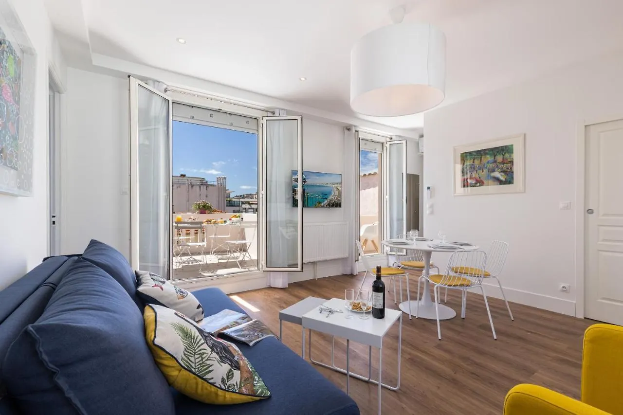 Spitalieri- Sunny Terrace With View -New Apartment